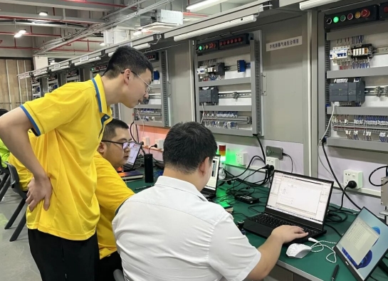PLC编程，真正学的是让设备按你的逻辑运行