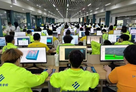 塑胶模具设计，真正考验的是“量产复制能力”