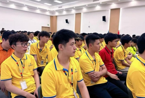 拨开迷茫寻内核｜听《解决问题的六层逻辑》，读懂成长真正的关键